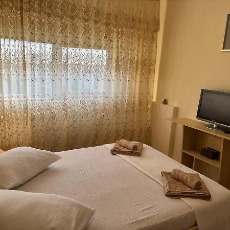 Apartment Ap 3 Decomandate In Apropiere De Plaja Perla, Constanta Bukarest