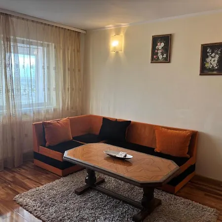 Apartment Ap 3 Decomandate In Apropiere De Plaja Perla, Constanta