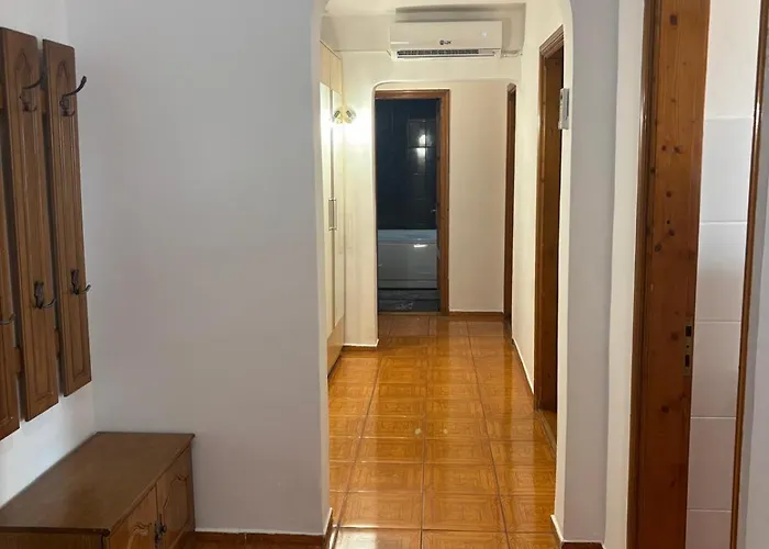 Ap 3 Decomandate In Apropiere De Plaja Perla, Constanta * Bucarest